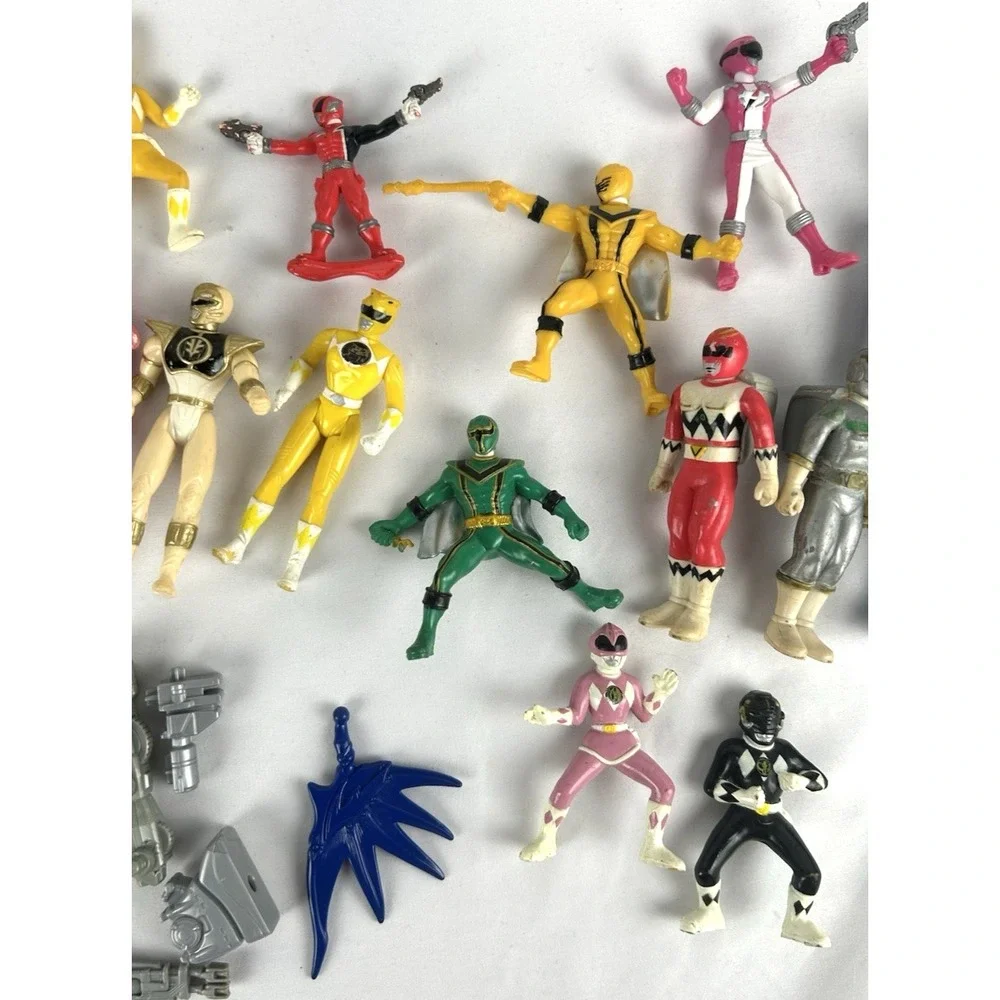 Vintage Power Rangers Lot Action Figures Weapons Toys Accessories Bandai